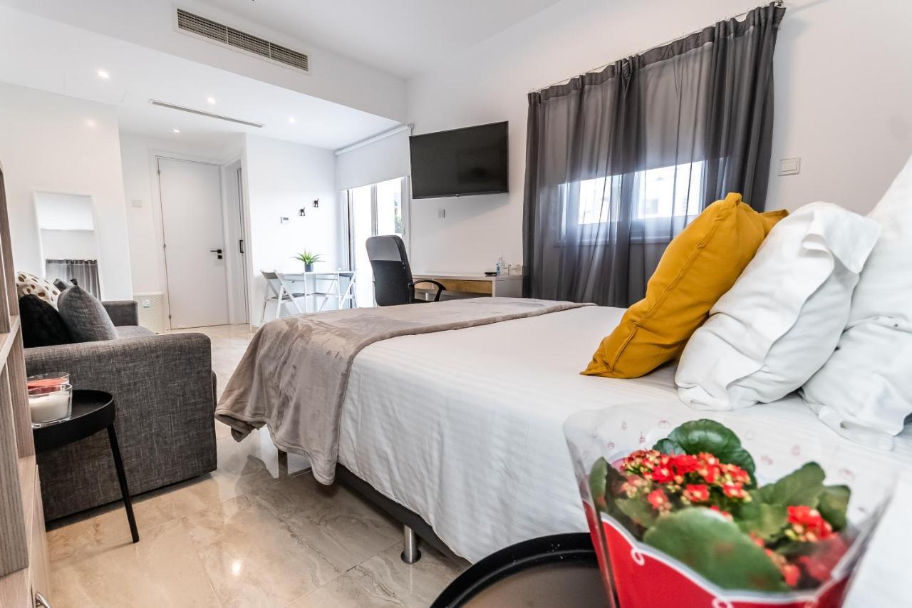 Appartement Modern Ground Floor With A Beautiful Garden Larnaca